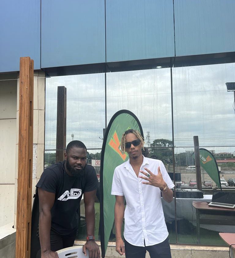 Y1079FM's tweet photo. #YCE is coming to you live from the Legon City mall with @JonnyStone_ and @addjmusic on the #BigY, show produced by @AustinmilMiller #MatrixGymFamilyWalkWithDad Cc @legonCityMall https://t.co/VI3AXqArYJ
