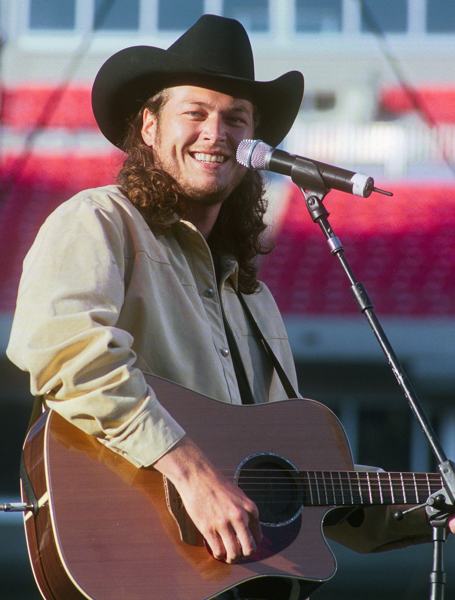 Happy Birthday To Blake Shelton! 