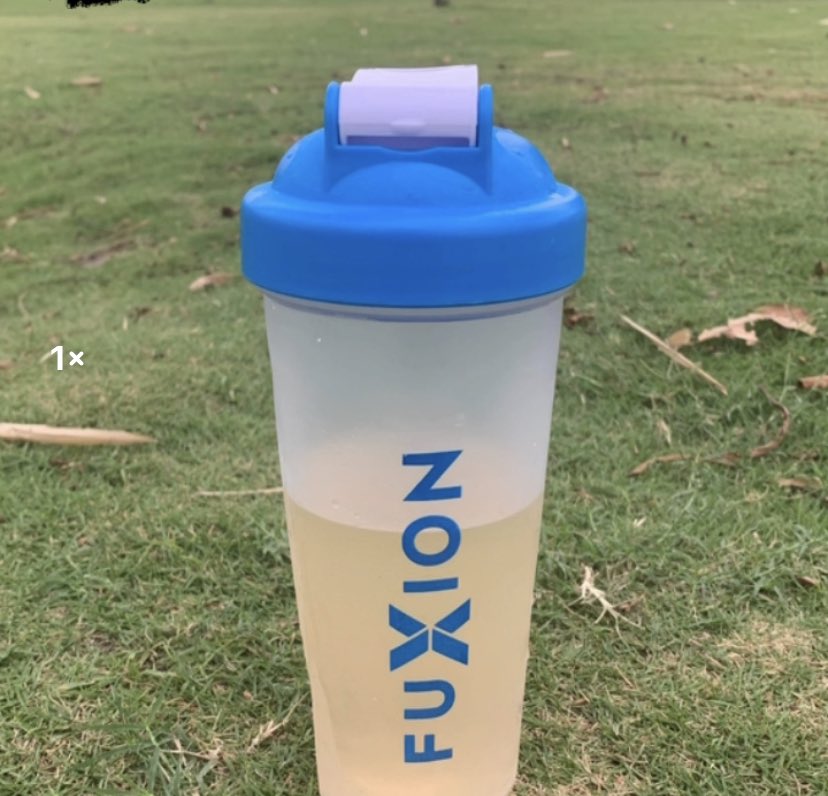 Rmoralesverduga's tweet photo. Sábado de entrenamiento con el profesor @fabriciobarba1 en #Portoviejo. Durante y después del mismo aprovecho a tomarme mis productos de #Fuxion: #PostSport, #TermoTe , #Prunex y #NoCarb-T . Gracias a la recomendación de @JPBaquerizo 🏟🎥⚽️🇪🇨 https://t.co/yJCEWuLBeY