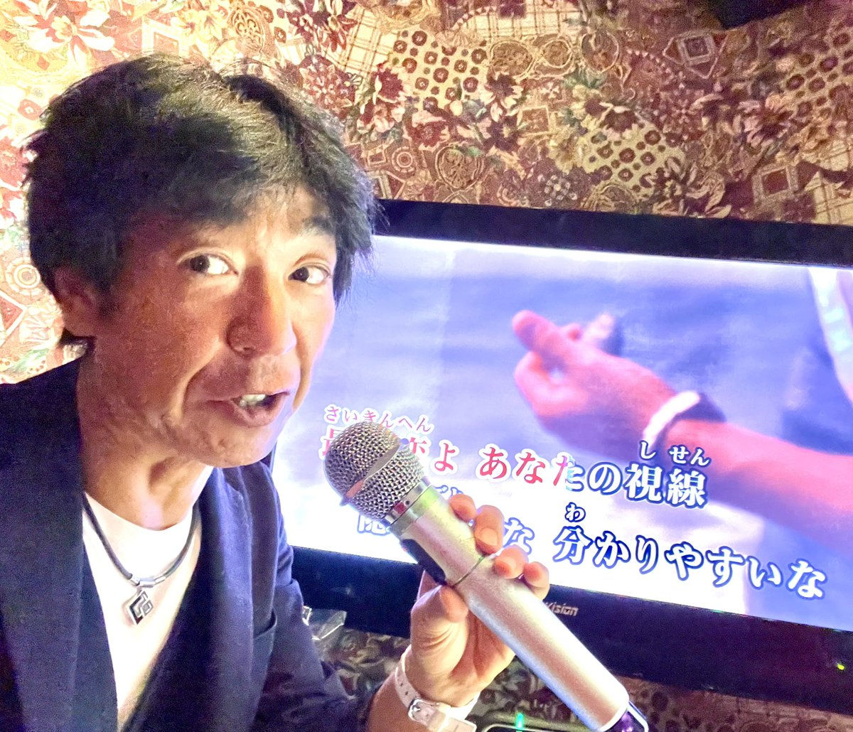 0209Japan's tweet photo. しおりん、まゆちゃん、ひとみん…
実力派ガールズユニット♪
《クラーク博士》
2ndシングル
『真夏のモーメント』
（作詞 南雲一範 / 作曲 加藤晴信）
カラオケJOYSOUNDに収録されました🎤
歌って頂けたら嬉しいです🐈‍⬛
＃恵中瞳
＃葉月汐理
＃Bluesmooth 
＃カラオケJOYSOUND https://t.co/Gmb0BdrBdJ