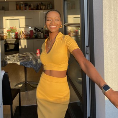 hayleysdaily's tweet photo. #NewProfilePic It’s been a while! https://t.co/GlY6pdEPlo