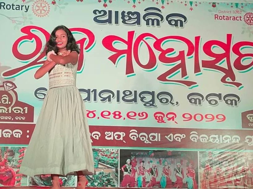 rotaract3262's tweet photo. Rotaract Club of Birupa in collaboration with Bijayananda Yuva Parisada, sponsored by Rotary Club of Cuttack celebrating Pahili Raja At- Harida Padia, Gopinathpur. https://t.co/KGt62k4xku