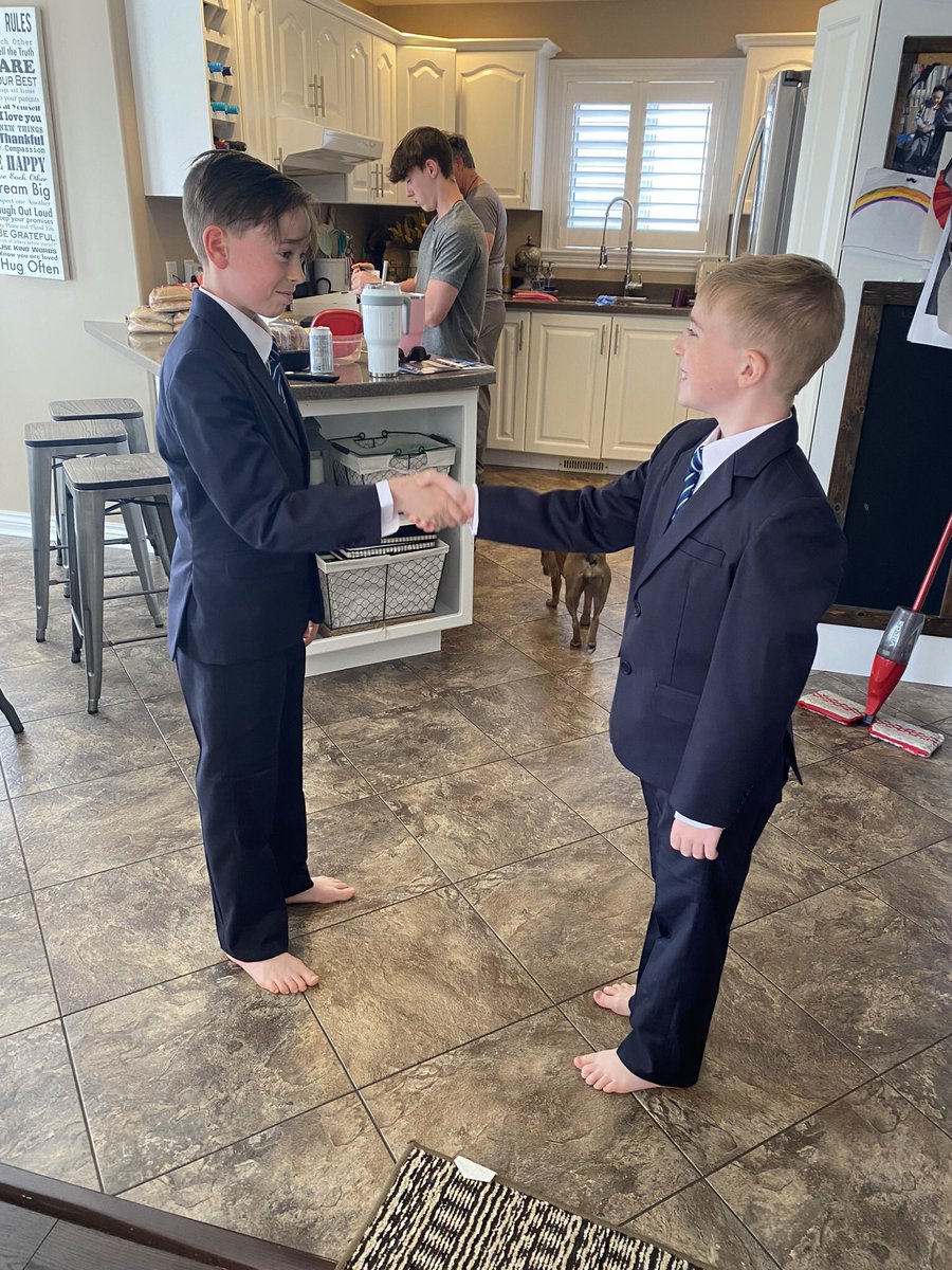 sararosebell's tweet photo. Future politicians? Or my beyond adorable seat usher and ring bearer aka Godsons ❤️ #gettingreadyforthewedding https://t.co/0m6wa98fhy