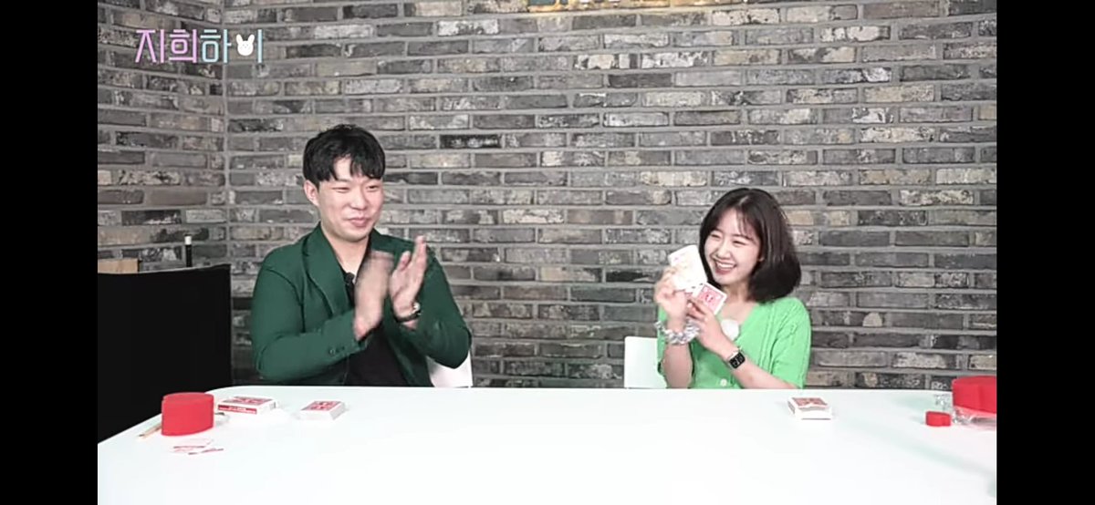2xj_hees's tweet photo. Jihee Magic Trick Video out yesterday 💓

🔗:https://t.co/dOB579jOwG https://t.co/5pM7E1Cb4d