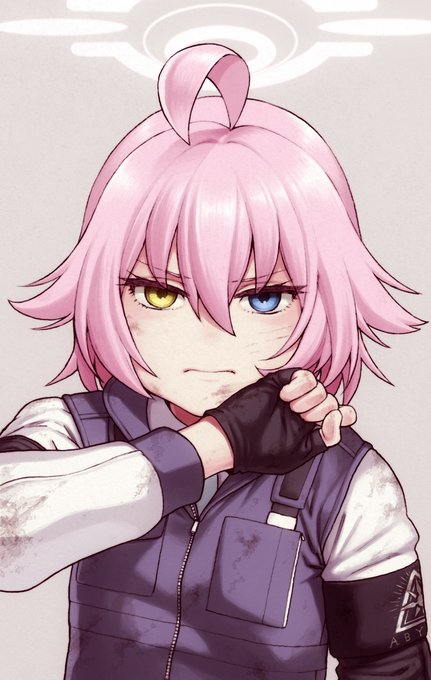 昨日のブルアカ期末テストSP見ながら描いてた若おじこと暁のホルス

#ブルアカ 