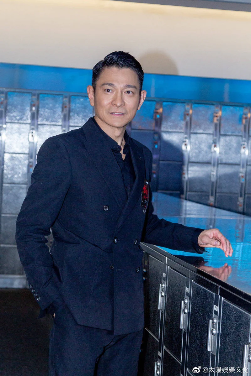 劉徳華 アンディ・ラウ　公式　 写真 FViW6IyVsAA7YAj?format=webp&
