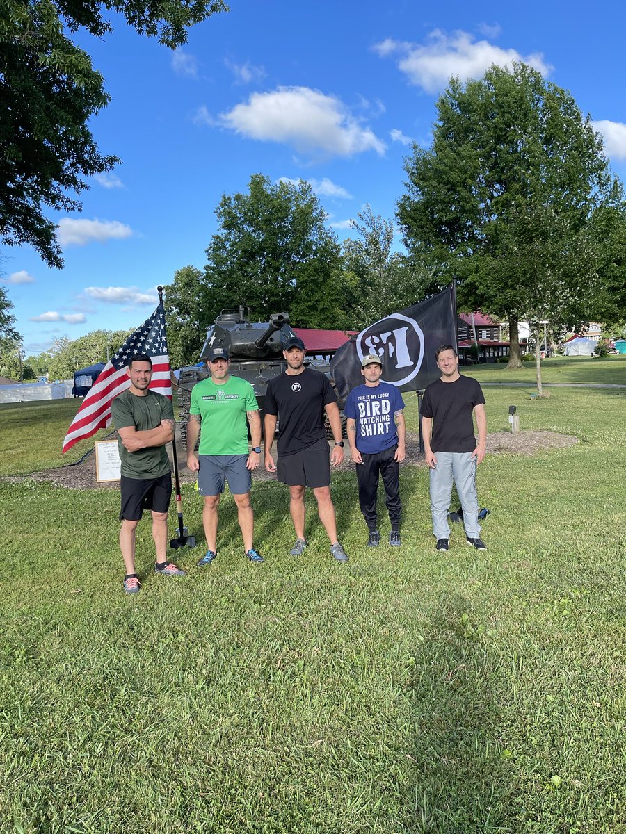 f3_mov's tweet photo. First ⁦@F3Nation⁩ workout in Parkersburg WV!  It was awesome. Can’t wait to see it grow ⁦@f3_mov⁩ #Wehackhealth https://t.co/OCuWTo2upw