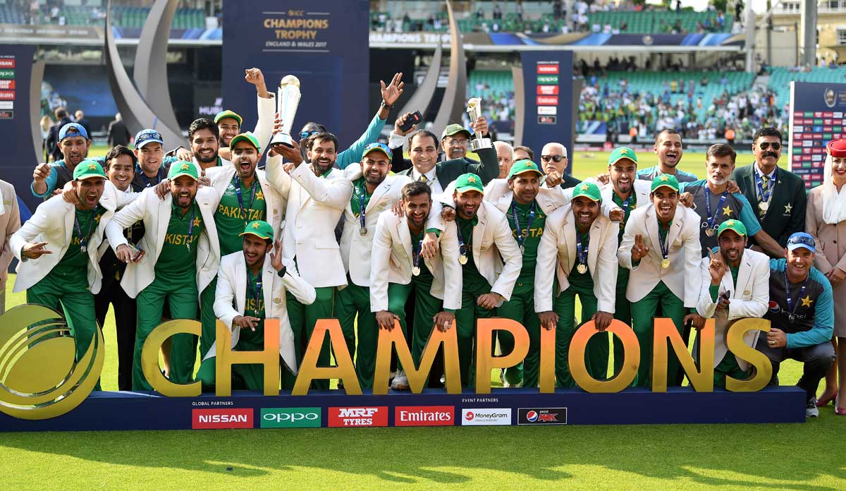 World__News24_7's tweet photo. #OnThisDay in 2017 Pakistan lifted the ICC Champions Trophy for the first time after victory over India in the final at The Oval! ๐ #CT17 #BestOf2017
#PakistanZindabad https://t.co/eA2OeNru51
