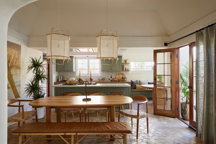 jacquemusx's tweet photo. I’m so in love with Nina Dobrev’s kitchen https://t.co/bSErYlXImN