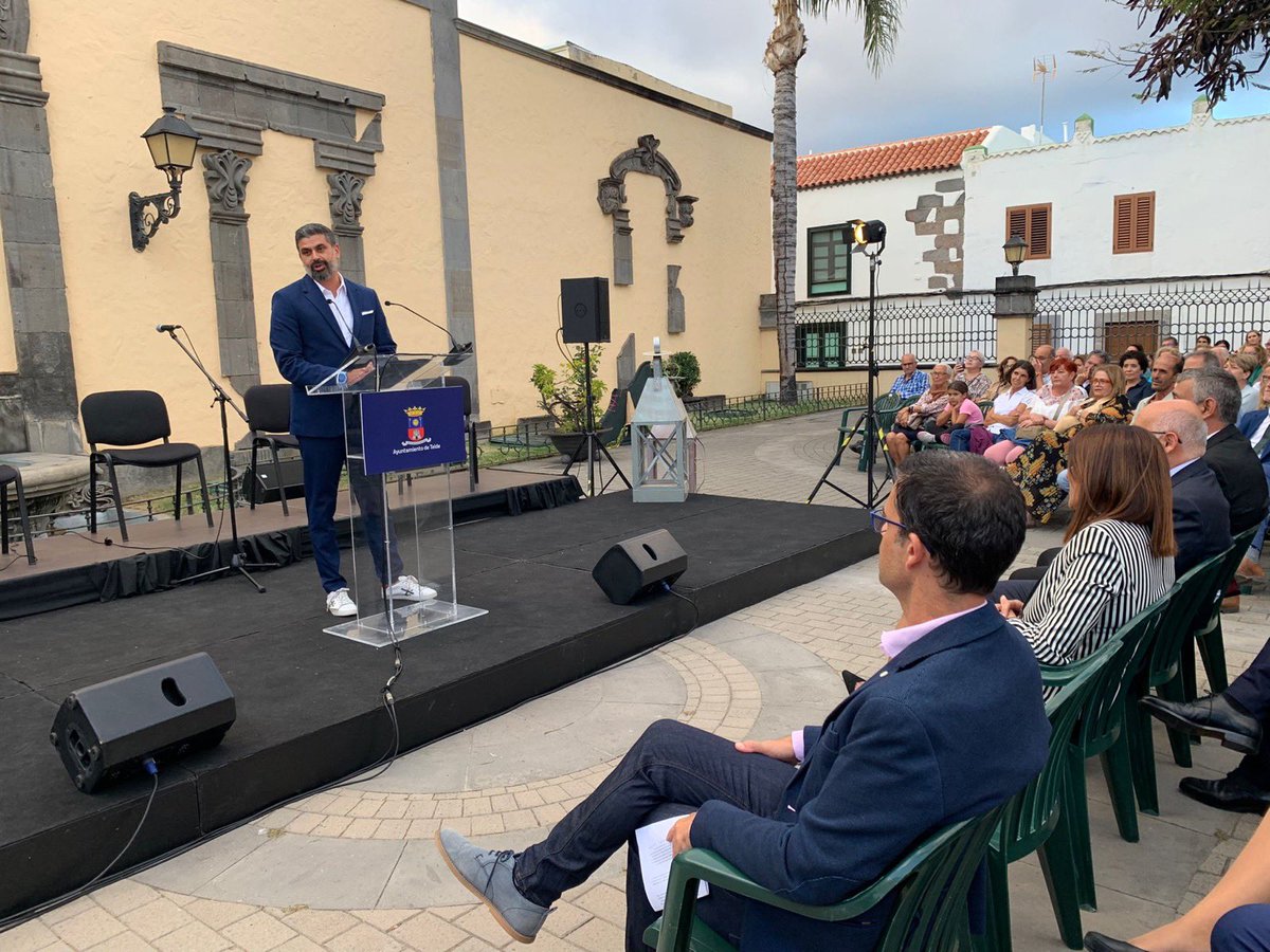 Tengo la suerte de haber vuelto de muchos abismos, el último, el ucraniano.Regresar a Telde, mis raíces, para mirarme en el espejo de las caras de mis vecinos, familia,amigos y decirme quién soy casi 30 años después de“aprender”la fiesta en San Juan ha sido un regalo. GRACIAS!❤️