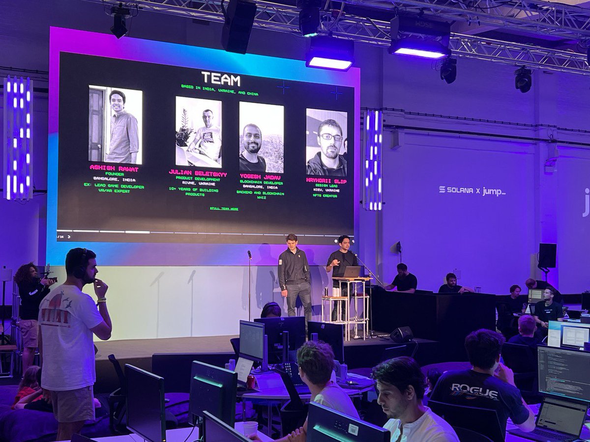 hackerhouses's tweet photo. Kicking off the first demo at #HackerHouseLondon is @moveworld_so.

Move World are a collection of Move-to-Earn motion games that incentivise people to move. 🕺 https://t.co/F78Ys0TmNZ