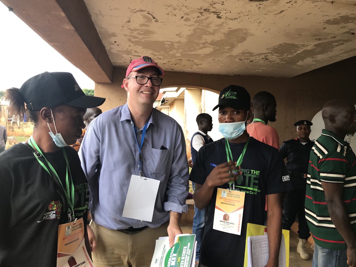 benllewellynjo1's tweet photo. Glad to be with others from @UKinNigeria diplomatic team watching the vote today as #EkitiDecides2022 , and meeting the excellent observers from @YIAGA working hard to ensure the integrity of the election @inecnigeria @ekitistategov #Nigeria #Elections https://t.co/alRrknPlvC