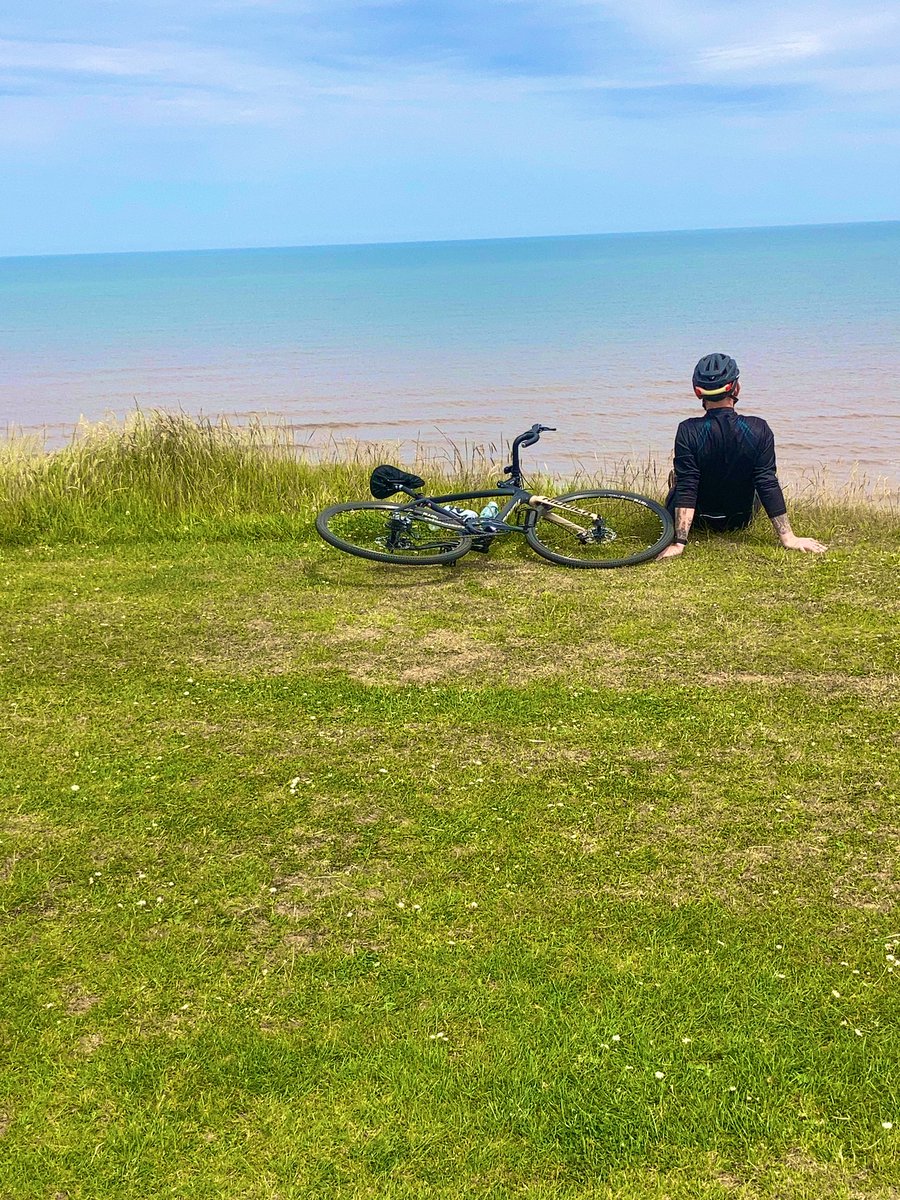 #loveweekends #cycling #thinking #peace #freshair #gravelbike #eastcoast