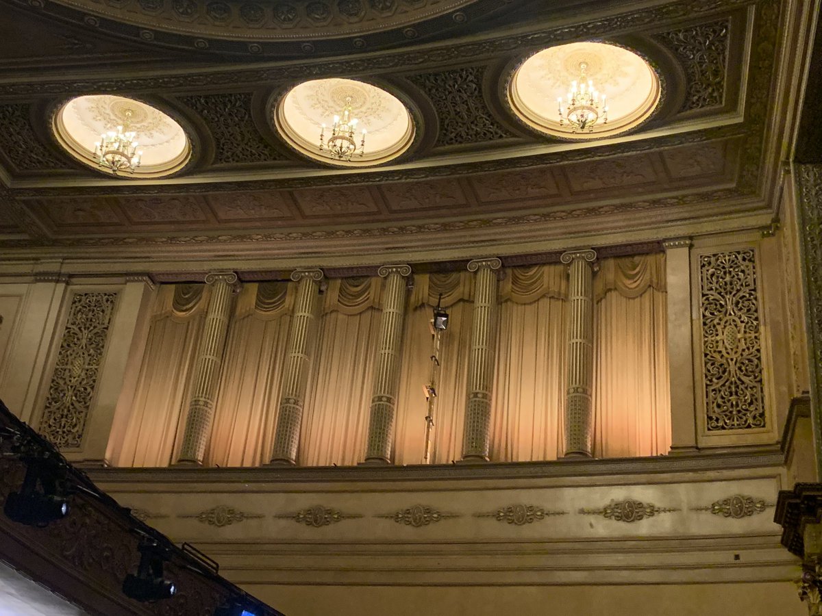 StephFelix28's tweet photo. @cass_lowry Shapes and patterns at the Regent Theatre! https://t.co/bc2XVGYyYX