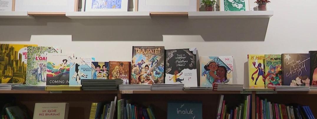 franceinfo_cult's tweet photo. Concours du meilleur libraire de France : deux enseignes du Nord parmi les finalistes. Verdict le 3 juillet.
@PlaceRonde #librairiecombo #livres #concours
https://t.co/aHIQdCISUA https://t.co/TNOZudzE0h