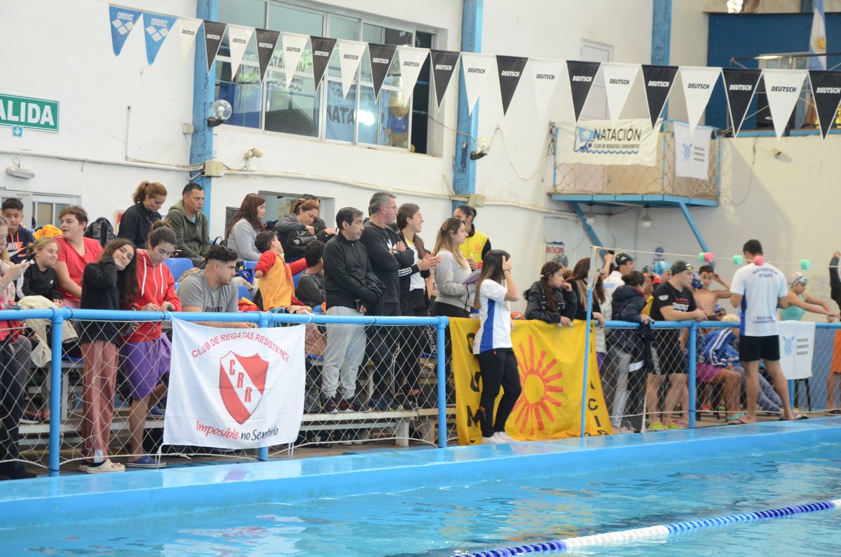ClubRegatasCtes's tweet photo. #CRC | En nuestra pileta climatizada se está llevando a cabo el Torneo de #Natación "Día de la Bandera", con la presencia de clubes de Misiones, Chaco, Formosa, Santa Fe y Corrientes 💙
#MiClubMiCasa #VamosRegatas👻 https://t.co/96b0dimo9L