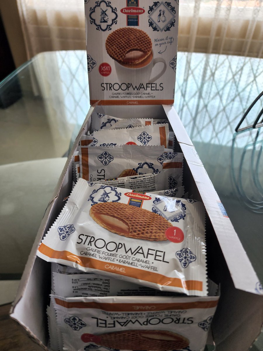 doncoque's tweet photo. @vlinder_nl @CiscoLive @DaelmansUS @xnatti @Jason_Gooley @MerakiSimon @ChuckRobbins @John_Capobianco @MarkDotDK @askaccde @petergjones @davidsamuelps Your marketing scheme for @DaelmansUS worked with me @vlinder_nl 😅
Look what I brought back with me to #Ecuador 😋 https://t.co/SxZ2iL1uGT