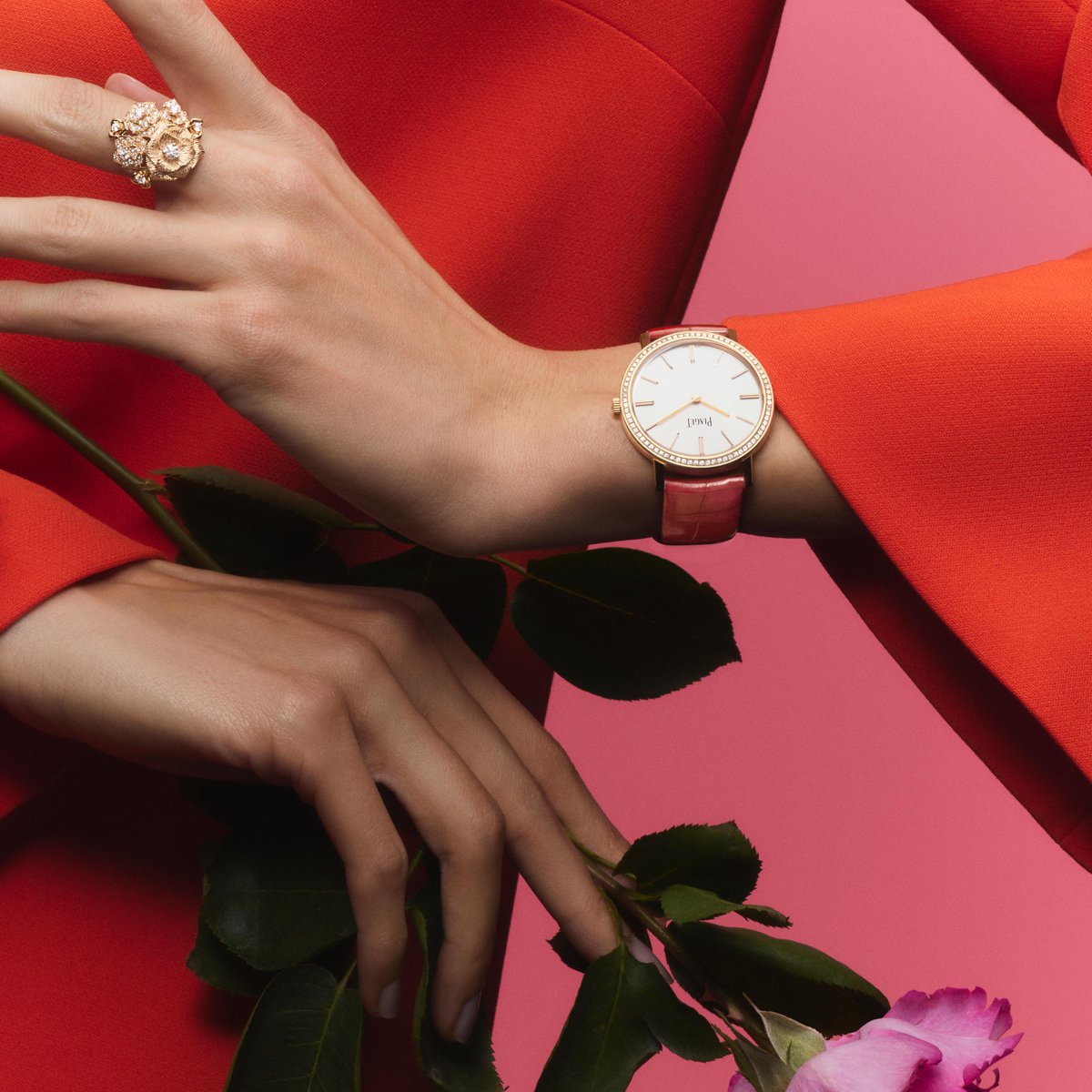 This #PiagetAltiplano merges ultra-thinness with romance in this rose gold timepiece finished with a red strap. A tribute to classic elegance, perfectly paired with our #PiagetRose collection. #Piaget #WatchToday #WomensWatch