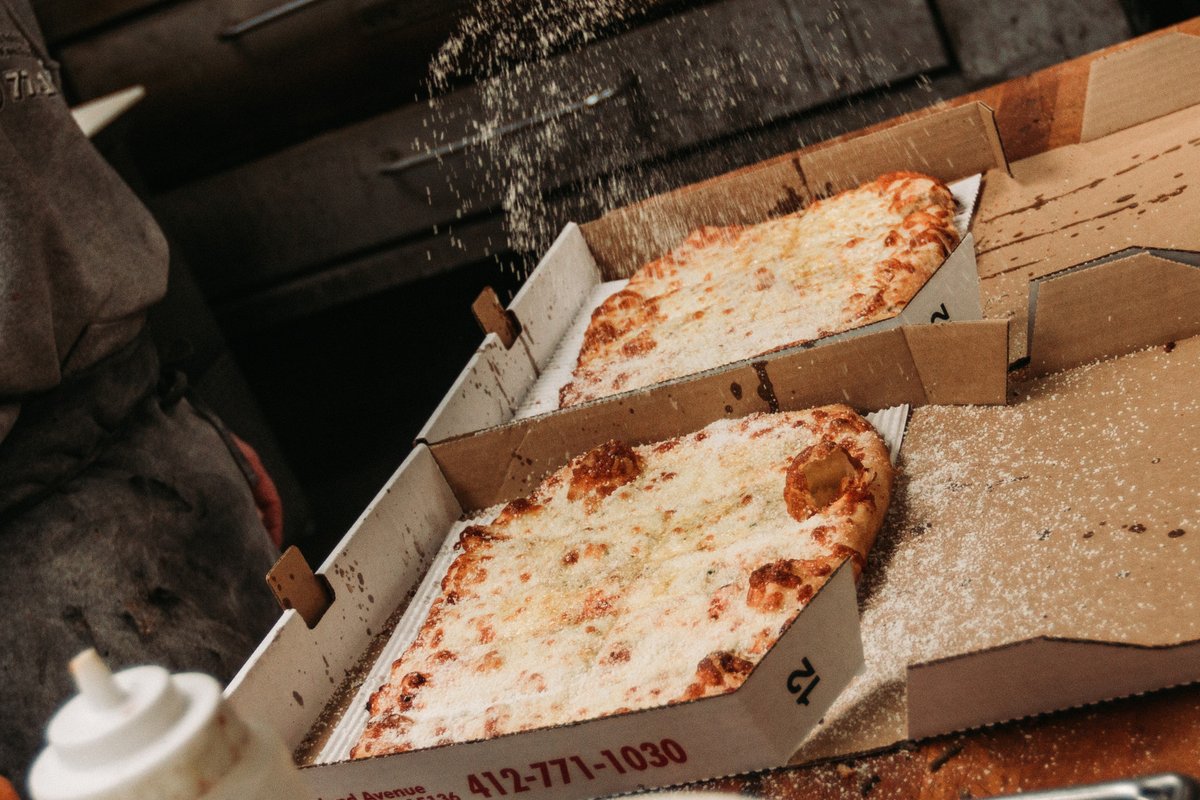 doughboyspgh's tweet photo. Let's take a moment to admire these Sicilian beauties 😍
Stop in, order online at: https://t.co/T1GHHHvJpd, or call in at: 412-771-1030
#Siciliancut #foodiespgh #cheesemeplease #takeout #delivery #DoughboysPGH #McKeesRock #smallbusiness #shoplocal https://t.co/dbOhONUMZC