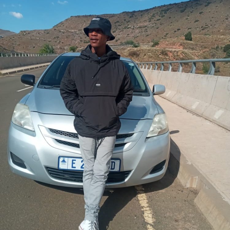 MSMARAKE2's tweet photo. #NewProfilePic https://t.co/IzulTKehQS