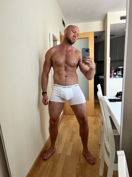max_is_hot