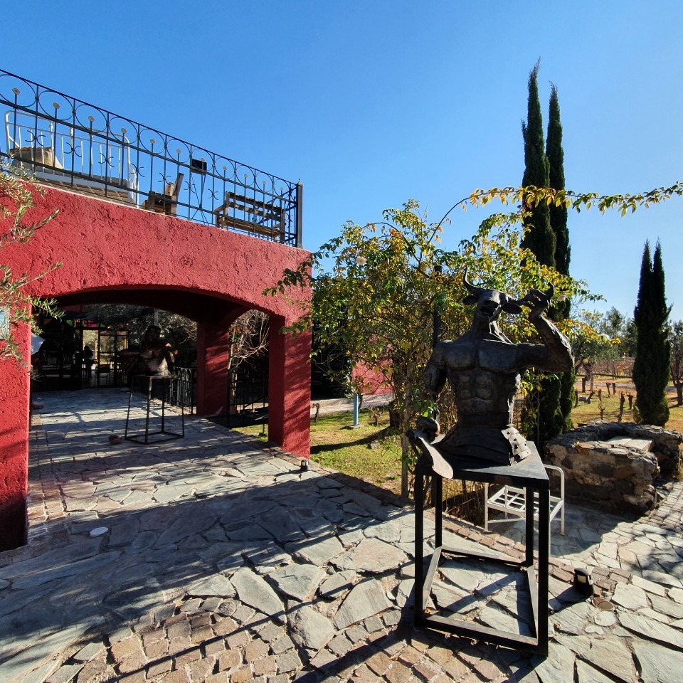 BusVitivinicola's tweet photo. 👉 Este fin de semana largo seguimos #Bodegueando por los Caminos del Vino de #Mendoza‼️
👉 Compartimos algunas postales de nuestras visitas y degustaciones
👉 WhatsApp 📲+54 9 261 2 63-9439 https://t.co/isRIpZOEmR