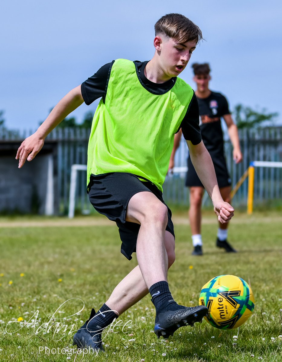 adamgeepics's tweet photo. @AFCBlackpool #TheMechs start their pre-season training for the 2022/23 @nwcfl campaign #UpTheMechs https://t.co/6r0fz0GNZP