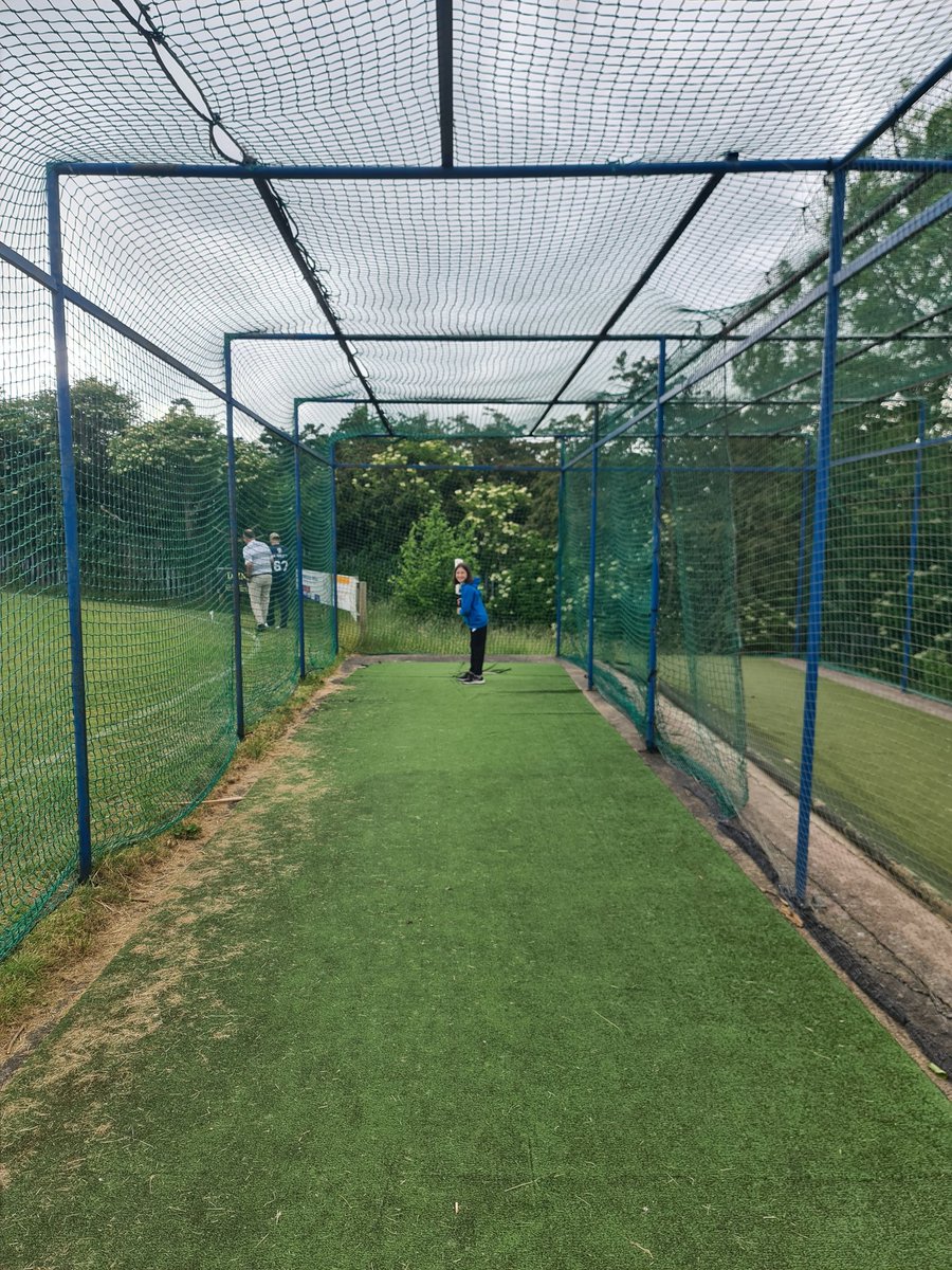 Great practice with Rebecca last night. Her bowling and batting is really coming along. #cricket #batting #bowling <a href="/BlaydonCricket/">Blaydon Cricket Club</a> #juniorcricket #cricketnets #cricketpractice