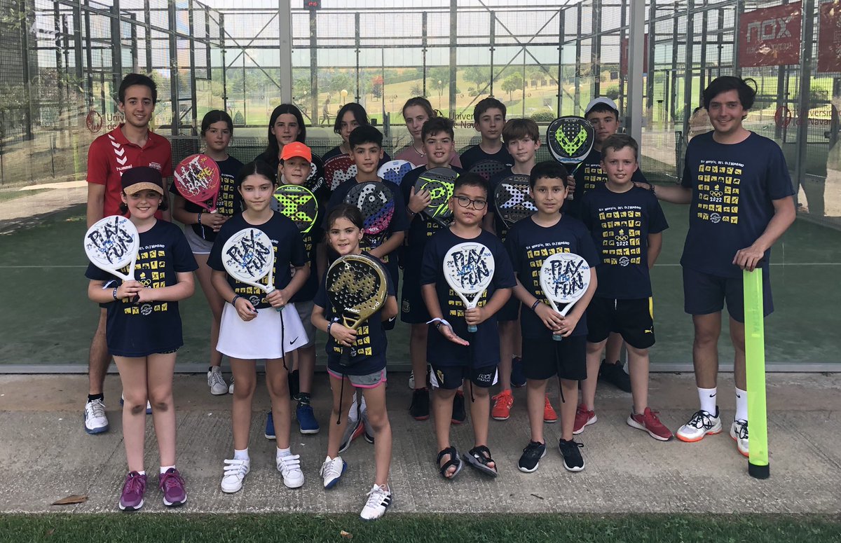 🎾¡El pádel ha estado presente en el Día Mundial del Olimpismo 2022!

ℹ️ Han podido descubrirlo, jugarlo y aprendido inculcando los valores olímpicos que han gobernado la jornada en la Universidad de Navarra

#Diamundialdelolimpismo 

@CEO_unav <a href="/unav/">Universidad de Navarra</a> @unavdeportes