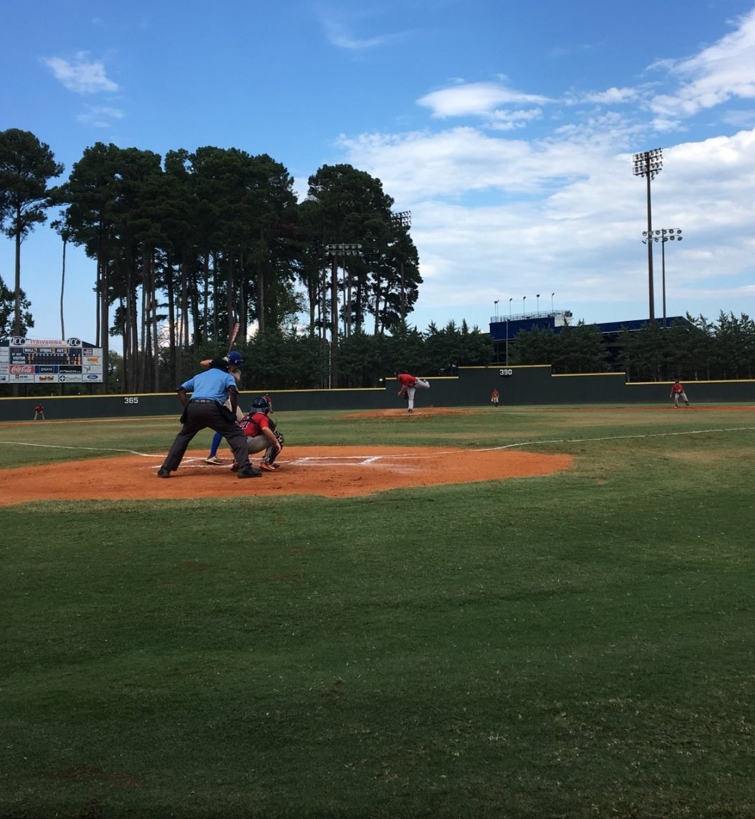 Tupelo49ersBSB's tweet photo. 🚨Gameday🚨
🆚️ @EMRedbirds
🕑2/4pm
🏟 Roy Cresap Field @LetsGoICC
🌡🔥93°
🎟Free https://t.co/yX4fkgFeCN