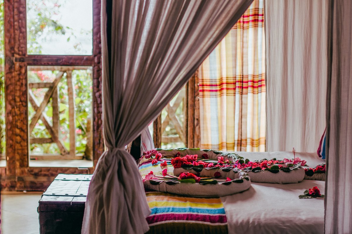 KibranTours's tweet photo. Looking out over Lake Tana, Kuriftu Resort &amp; Spa is a haven of luxury and tranquillity. Bahir Dar, which means “by the side of the sea“ in Amharic, is a port city located on the southern shore of Lake Tana, Ethiopia’s largest lake. #traveltoEthiopia https://t.co/gXP5EpsQyF