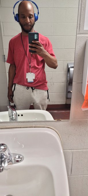 Good morning beautiful people smile more https://t.co/7IYwJNt21E