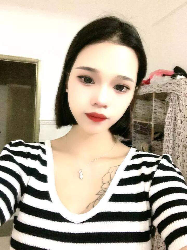 1g89w's tweet photo. 圈内粉丝投稿
坐标黔南
报名私
姐姐有缝还不小，有填的满的人吗 #约 https://t.co/WtPG7Nva4T
