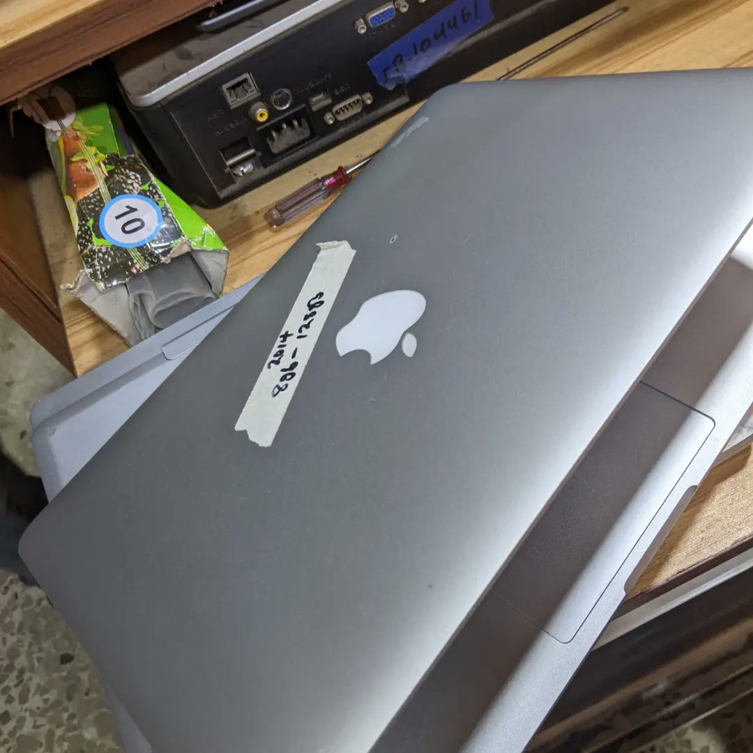 dspcomputer's tweet image. I like Apple 🍎😀. MacBook Pro 2014. 8gb ram. 128gb SSD. Core i5. 13.3" screen for *240k*. Call 08059307096 or DM for this or others.
#dspcomputers
#macbookpro2014
#apple
dspcomputers.com.ng