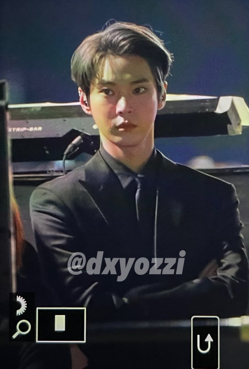 dxyozzi's tweet photo. 220618 드림콘서트 #도영 #doyoung
도영이 쭈아 https://t.co/IbYyv0t8ho