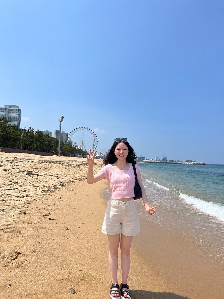 sundaylikeme's tweet photo. 초딩 같애 v ^_^ v https://t.co/FUIe2h6MkP
