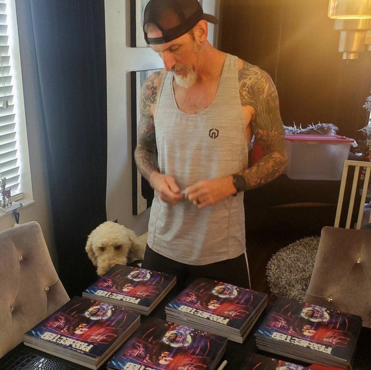 jconnolly1119's tweet image. Me and Buddy signing all the things! Release is only a week away. Be sure to head over to Rat Pak records to order yours!!  ratpakrecordsamerica.com/projected