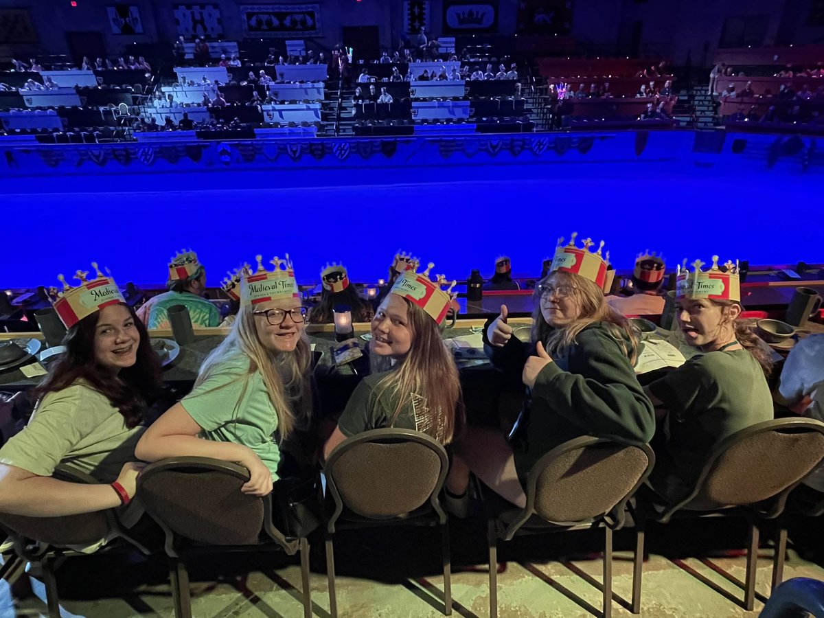 DC day 2! Mount Vernon, Natural and American History museums, Baltimore Harbor, and some medieval dinner fun. #HawksInDC <a href="/HorningMiddle/">Horning Hawks</a>