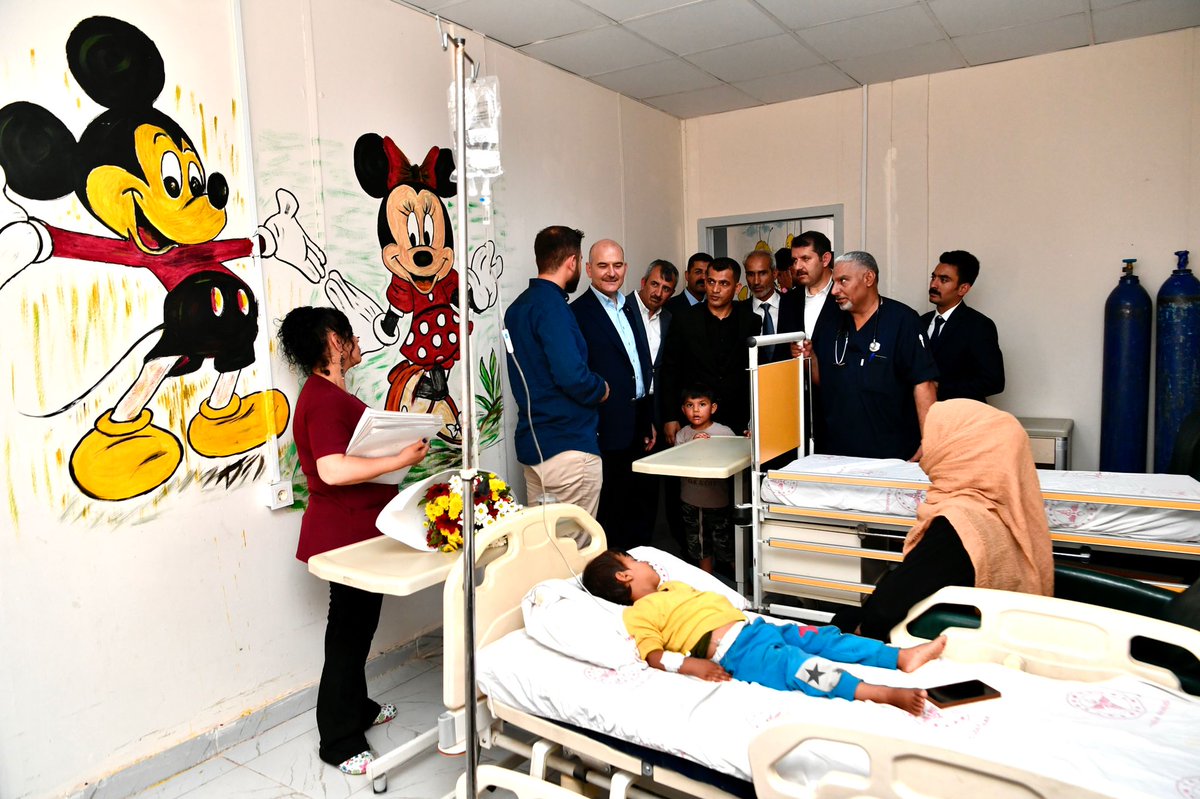 suleymansoylu's tweet photo. Tel Abyad'da;
Tekstil Fabrikası'nda üretim devam ediyor, istihdam artıyor;

Hastanede insanlar tedavi oluyor,

Savaşı görmüş çocukların yüzleri gülüyor...

Huzur artmaya devam ettikçe Tel Abyad; Gönüllü, Güvenli ve Onurlu Geri Dönüş noktasında cazibe merkezi olmayı sürdürecek... https://t.co/gkoLnzuA35