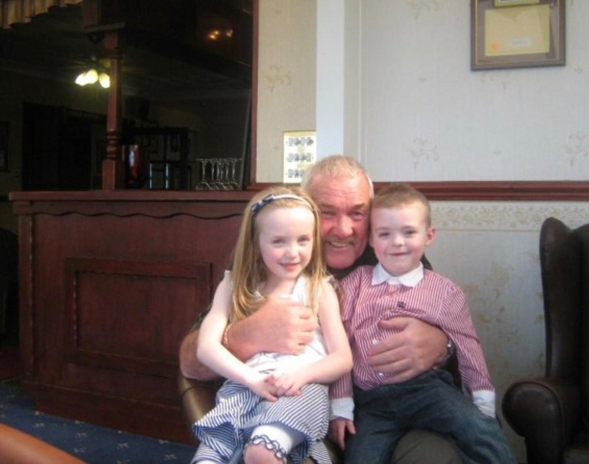 ActionPFcharity's tweet image. " It was awful watching the person you love more than anything struggle to breathe. I just wanted to be able to breathe for him"💜

Mia-Beth has bravely shared her experience of her Grampa living with IPF to help other families feel less alone: bit.ly/2OLH1fW