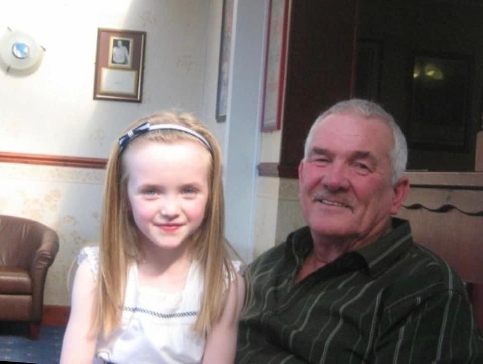 ActionPFcharity's tweet image. " It was awful watching the person you love more than anything struggle to breathe. I just wanted to be able to breathe for him"💜

Mia-Beth has bravely shared her experience of her Grampa living with IPF to help other families feel less alone: bit.ly/2OLH1fW