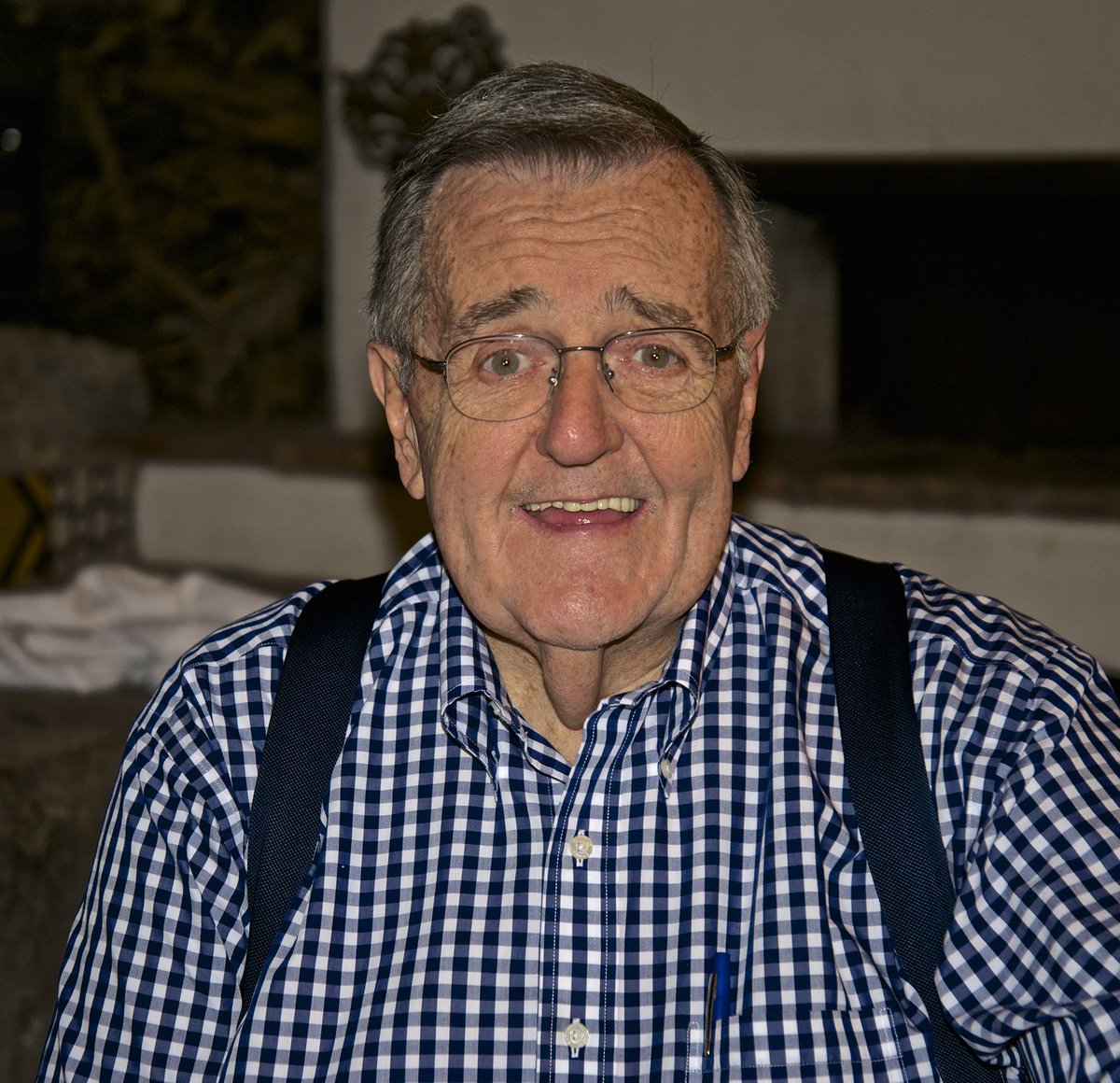 Judy Woodruff (@judywoodruff) on Twitter photo I am heartbroken to share this..the <a href="/NewsHour/">PBS News</a>ās beloved long-time Friday night analyst Mark Shields, who for decades wowed us with his encyclopedic knowledge of American politics, his sense of humor and mainly his big heart, has passed away at 85, with his wife Anne at his side. I am heartbroken to share this..the <a href="/NewsHour/">PBS News</a>ās beloved long-time Friday night analyst Mark Shields, who for decades wowed us with his encyclopedic knowledge of American politics, his sense of humor and mainly his big heart, has passed away at 85, with his wife Anne at his side.