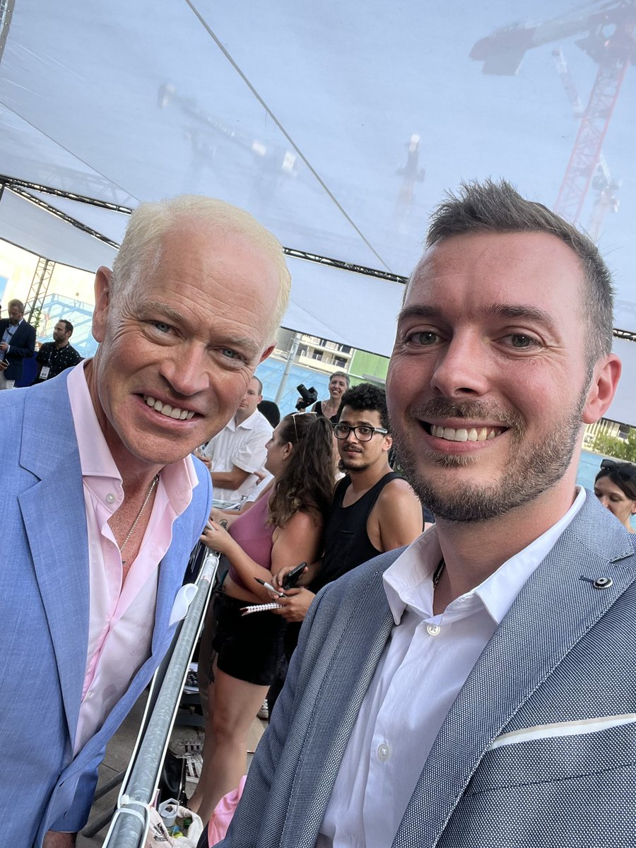 BrondeaultQ's tweet photo. A pleasure to see again #NealMcDonough at the @festivaltvmc after 4 years !
#LegendsOfTommorow #Arrow #Flash #DCComics #BandOfBrothers #DesperateHousewives #MonteCarloTVFestival #FestivalAddict https://t.co/NdVUDLQfPv