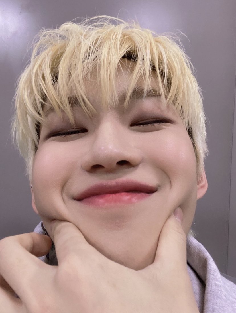 DEYPICS's tweet photo. >_<

#DEY #데이 https://t.co/PdPR6KPyAz