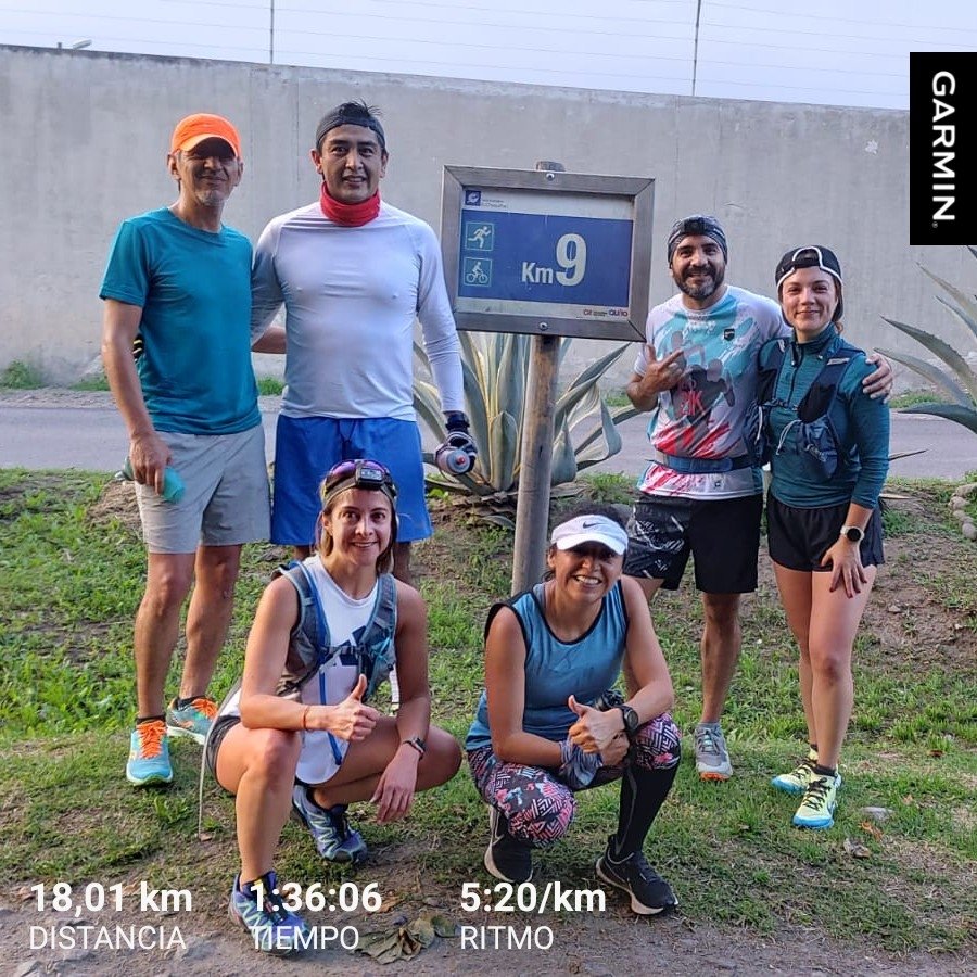 mauivelasquez's tweet photo. Disfrutando de la vida, junto a los mejores #FTTEAM @TenorioFranklin https://t.co/xpkzDpe8u2