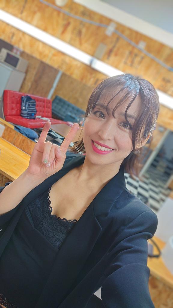 D_Drive_Yuki's tweet photo. 久しぶりの松山サロンキティ
ご来場ありがとうございました!
愛媛の人たちホント温かいですね😌
運転してても思った!
ありがとうございます🙏🏻 https://t.co/t6x868CBGC