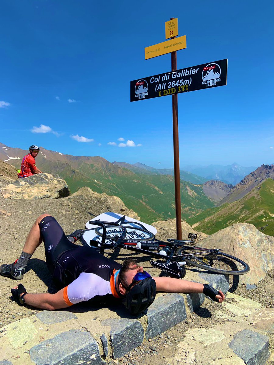 Axxes_IT's tweet photo. Achter elke hoek schuilt een kramp, maar toch overwonnen we de Col du Télégraphe en de Galibier. #climbingforlife https://t.co/vt5Qrx88A7