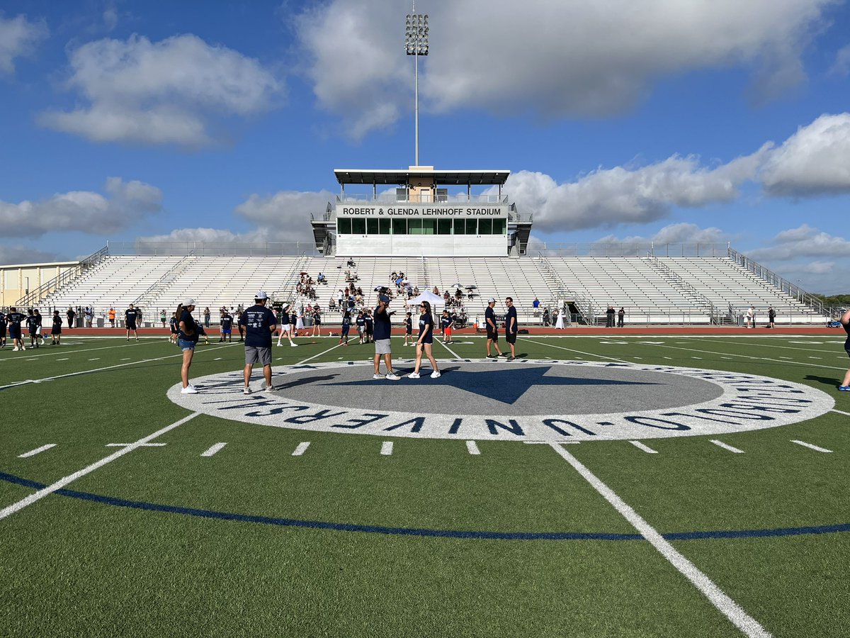 VVinzetta's tweet photo. The first ever @terencesteele78 Youth Football Summer Camp! #SteeleNation #LehnhoffStadium @dallascowboys https://t.co/1ZdHSgLwa2