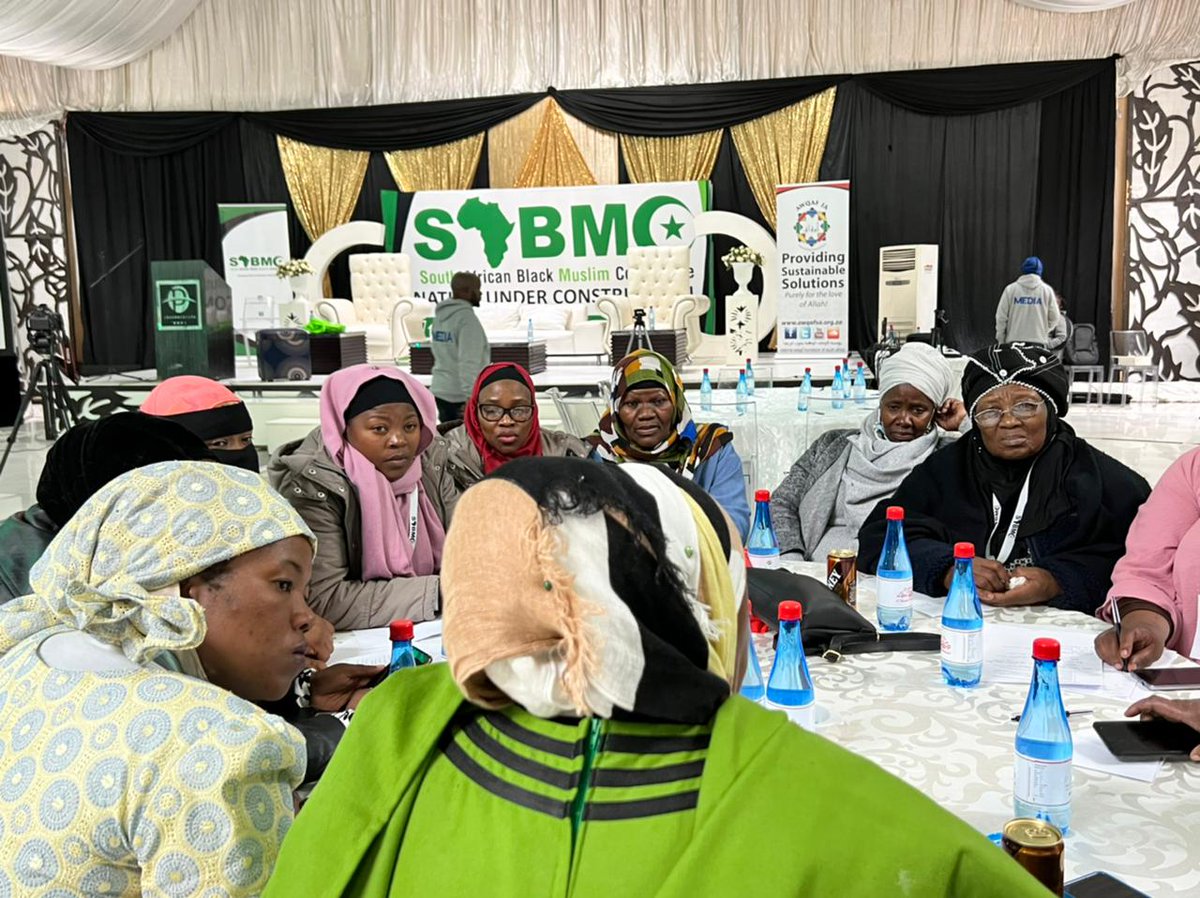 salaamedia's tweet photo. [In Pictures] A group of commissions has been set up this afternoon to discuss topics such as Islamic development plans &amp; initiatives and corporations between Muslim industries.

A report back will be shared tomorrow before the end of the Conference.

#SABMC https://t.co/Lg1HzcIEZe