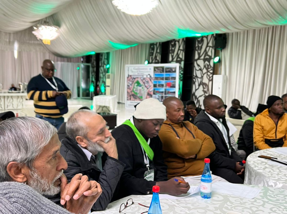 salaamedia's tweet photo. [In Pictures] A group of commissions has been set up this afternoon to discuss topics such as Islamic development plans &amp; initiatives and corporations between Muslim industries.

A report back will be shared tomorrow before the end of the Conference.

#SABMC https://t.co/Lg1HzcIEZe